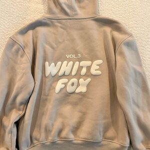 White Fox Vol. 3 Sweatshirt - xs/s
